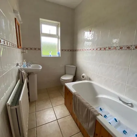 Heather Cottage, * Creeslough