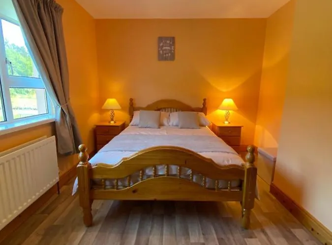 Semesterbostad Heather Cottage,