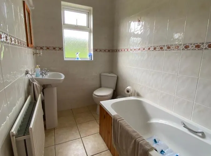 Heather Cottage, * Creeslough