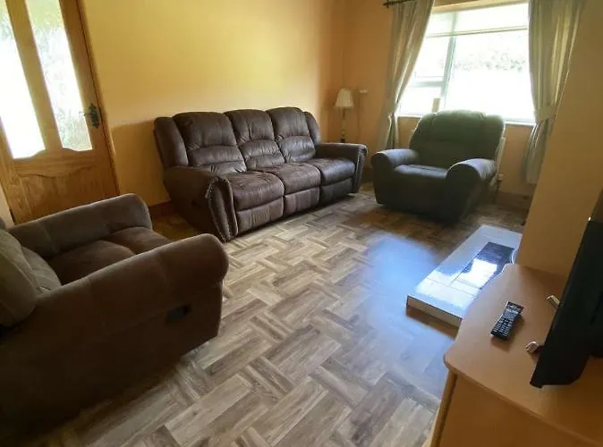 Holiday home Heather Cottage,